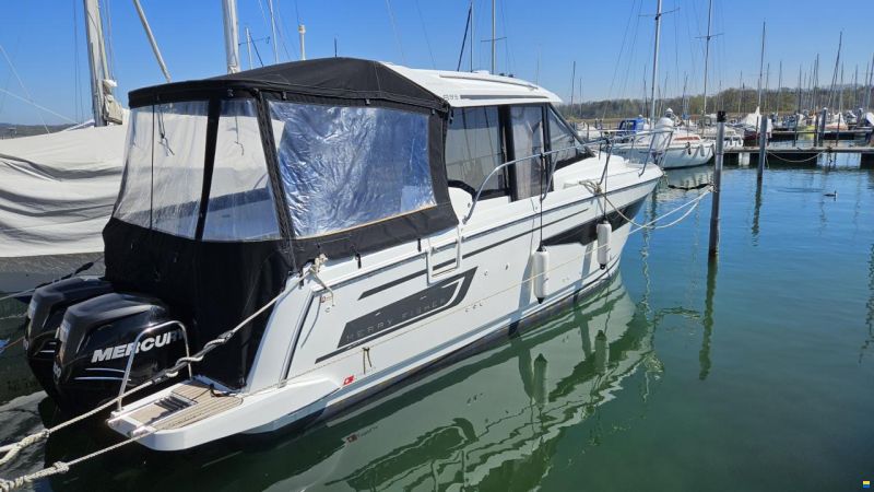 Place de port a louer 10 / 230  8m x3,25