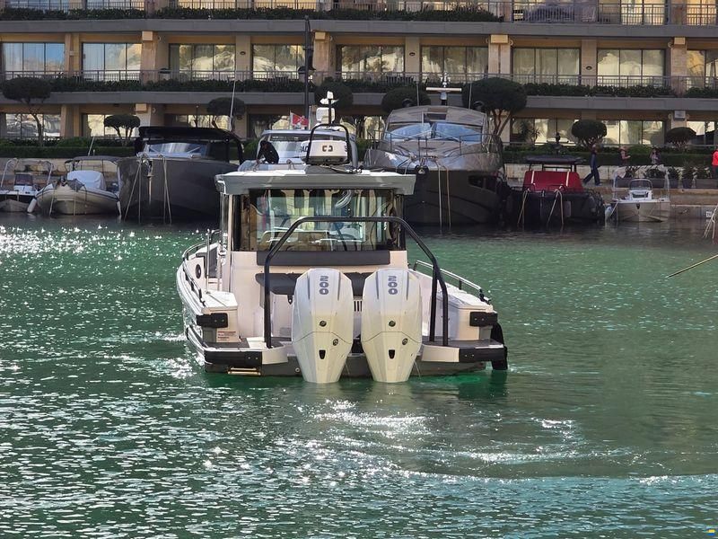 Axopar 28 Cabin