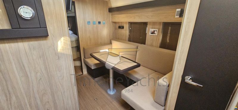 Cranchi M44 HT