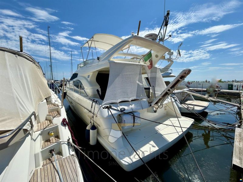 Ferretti 46
