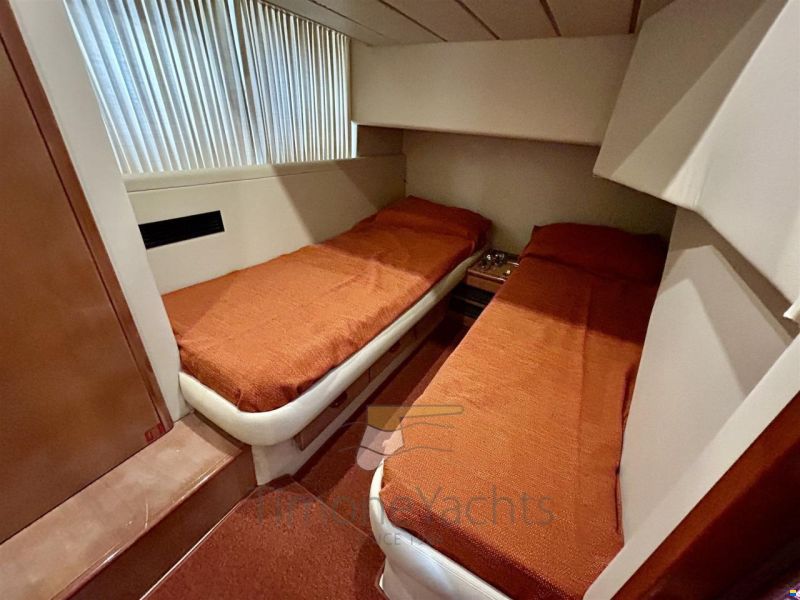 Ferretti 46
