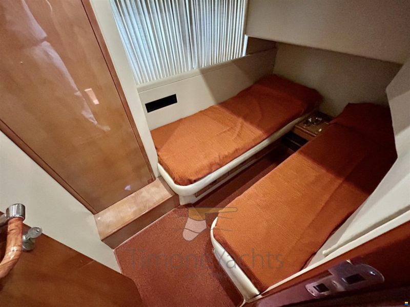 Ferretti 46
