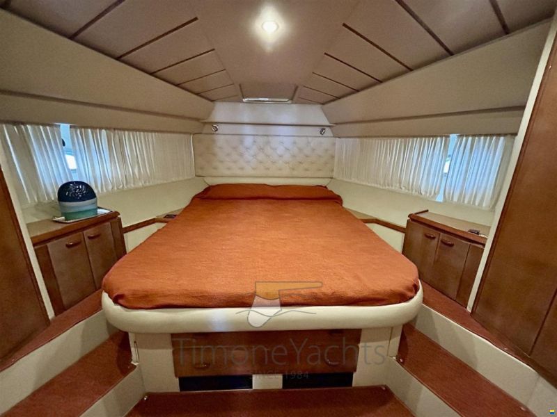 Ferretti 46