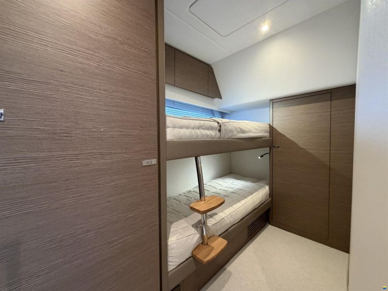 Princess V55