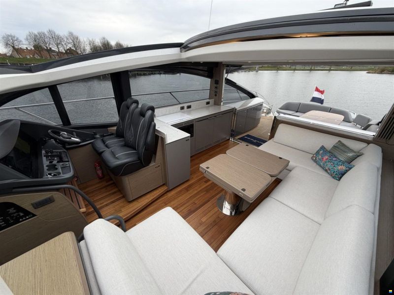 Princess V55
