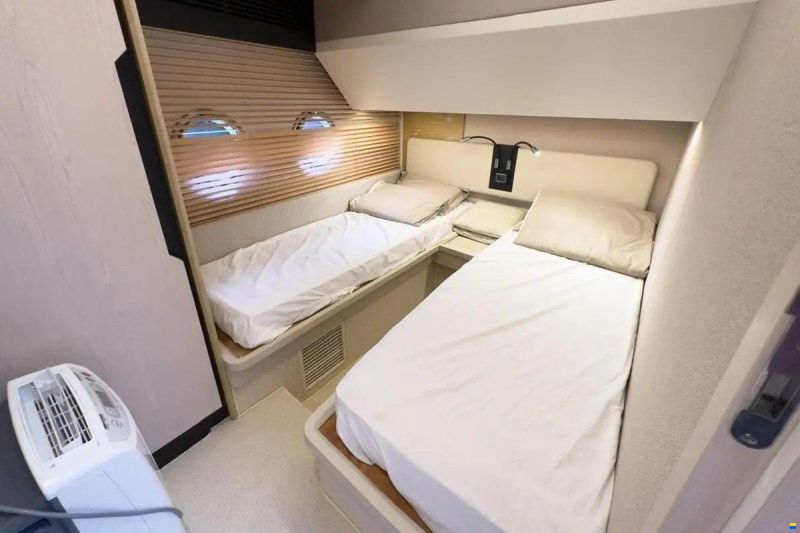 Azimut 66 Fly
