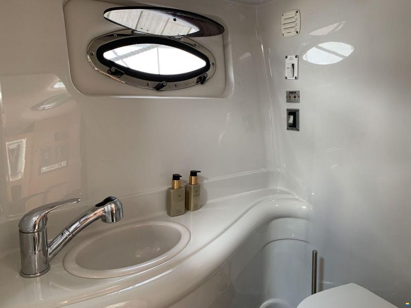 Crownline 280 CR