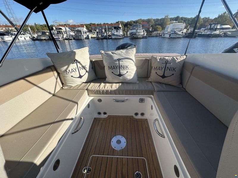 Quicksilver 645 Cruiser