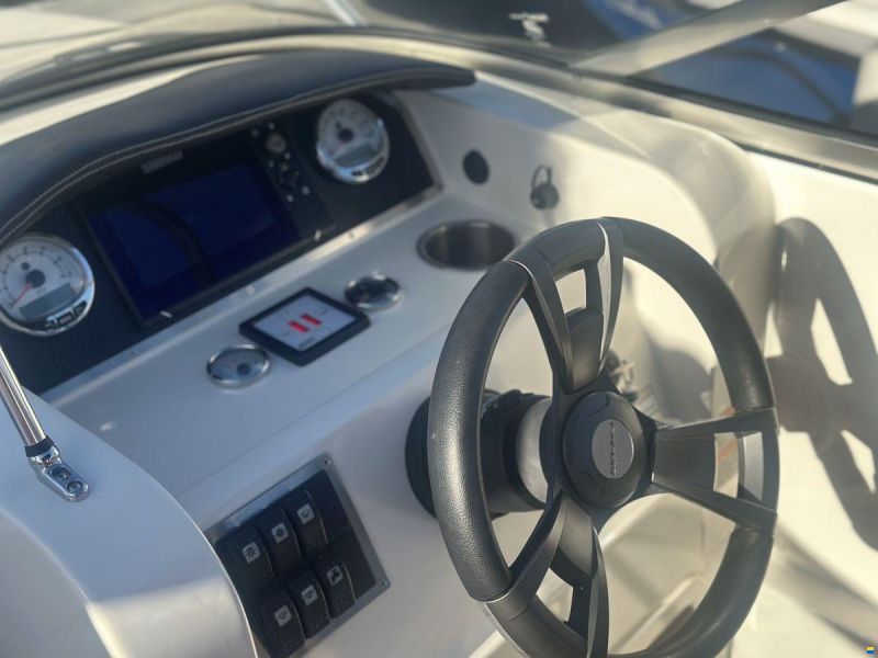 Quicksilver 645 Cruiser