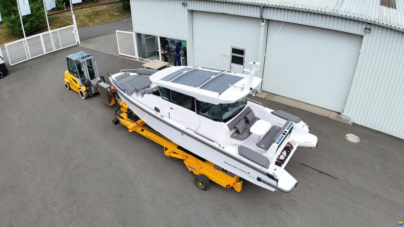 Axopar 29 Cross Cabin