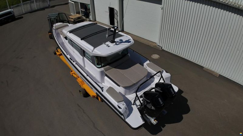Axopar 37 Cross Cabin