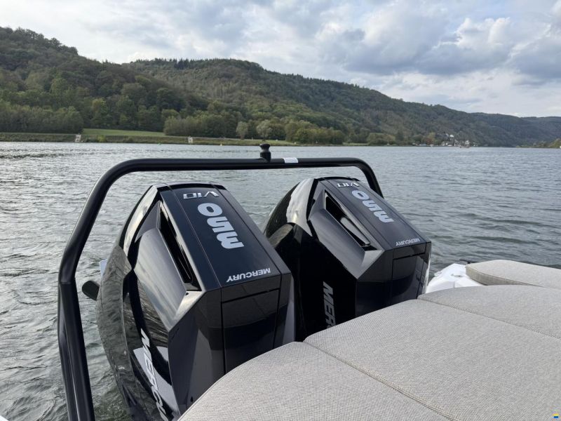 Axopar 37 XC Cross Cabin