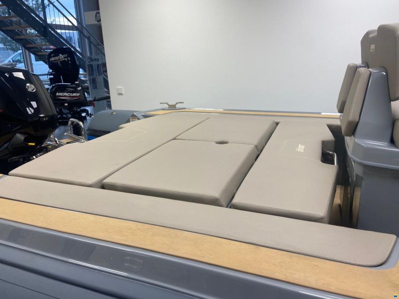 Joker Boat Coaster 650 mit Mercury F200 V6 TOP