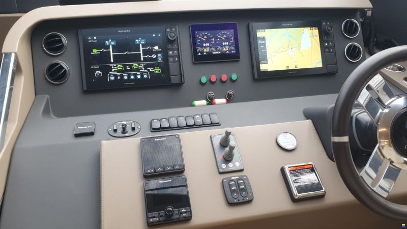 Azimut 66
