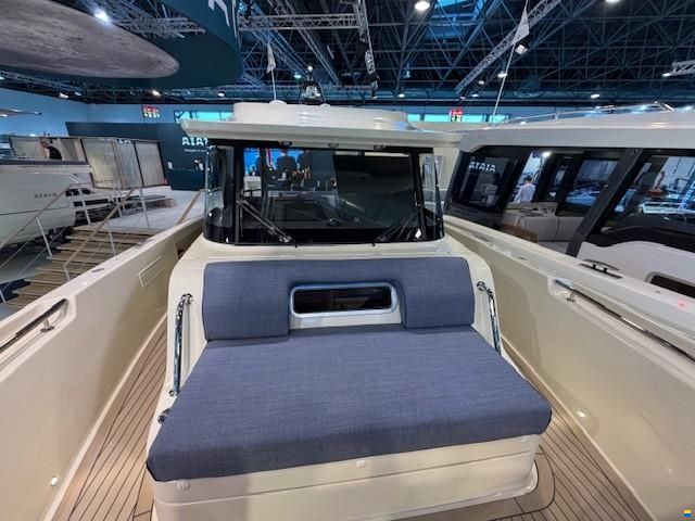 Aiata Sunfinder 38