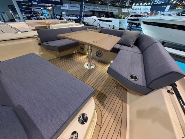 Aiata Sunfinder 38