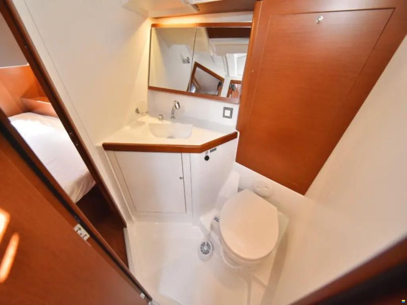 Beneteau Oceanis 46.1