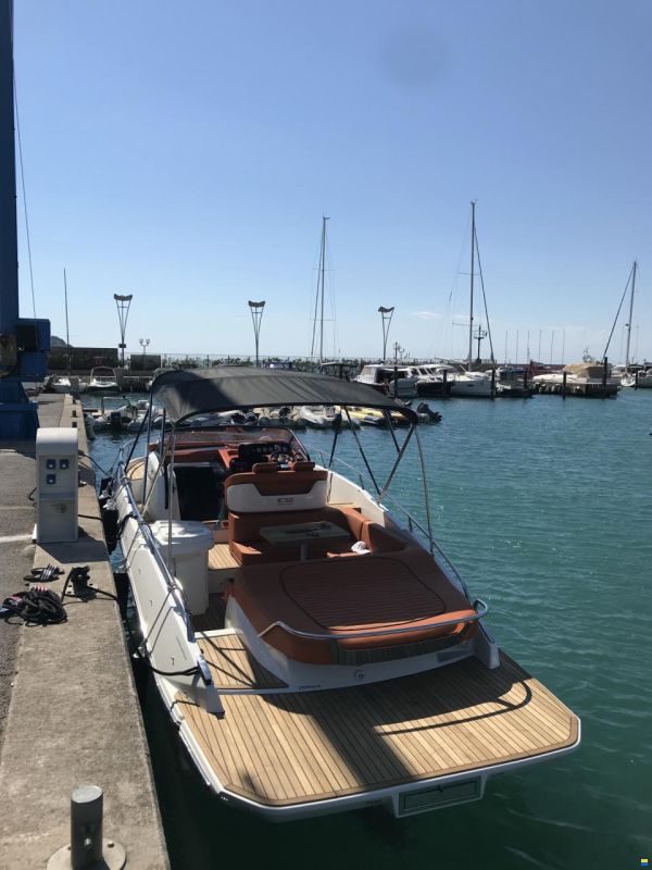 Cranchi Endurance 30