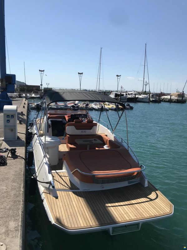 Cranchi Endurance 30