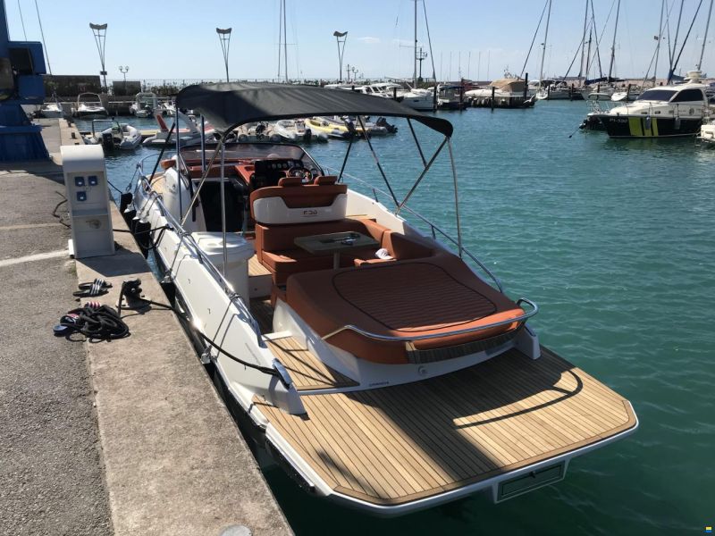 Cranchi Endurance 30