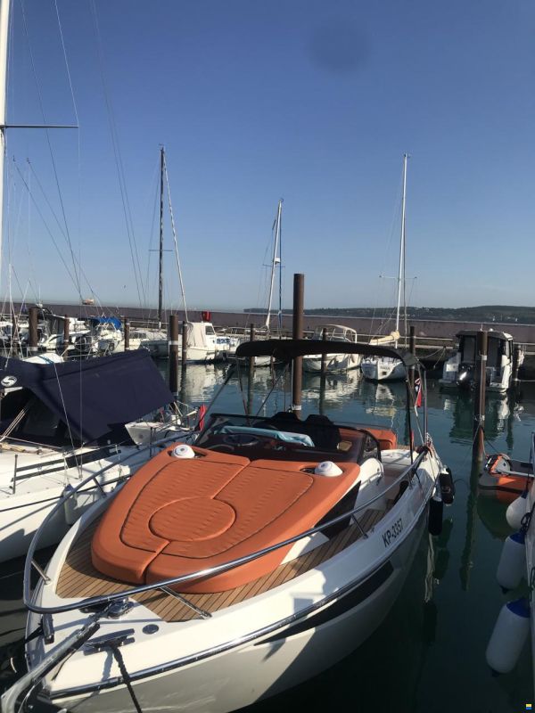 Cranchi Endurance 30