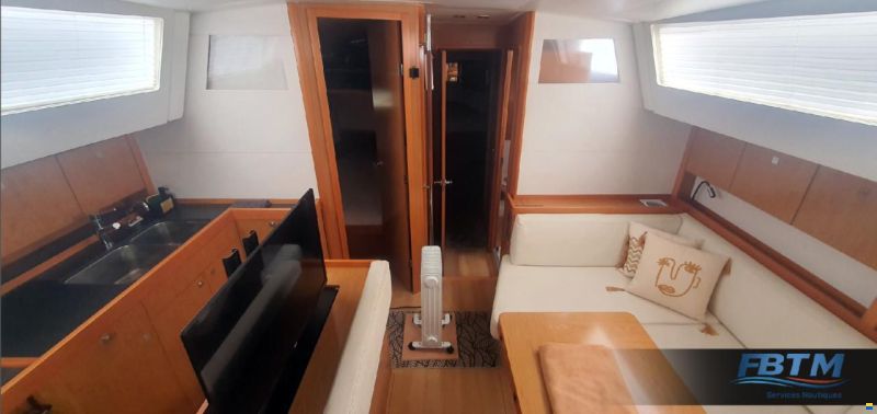 Beneteau SENSE43