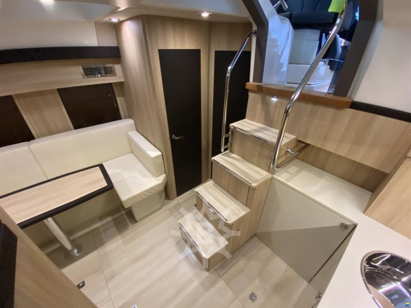 Cranchi M44 HT