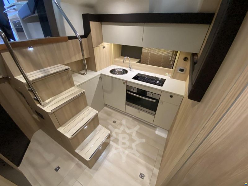 Cranchi M44 HT