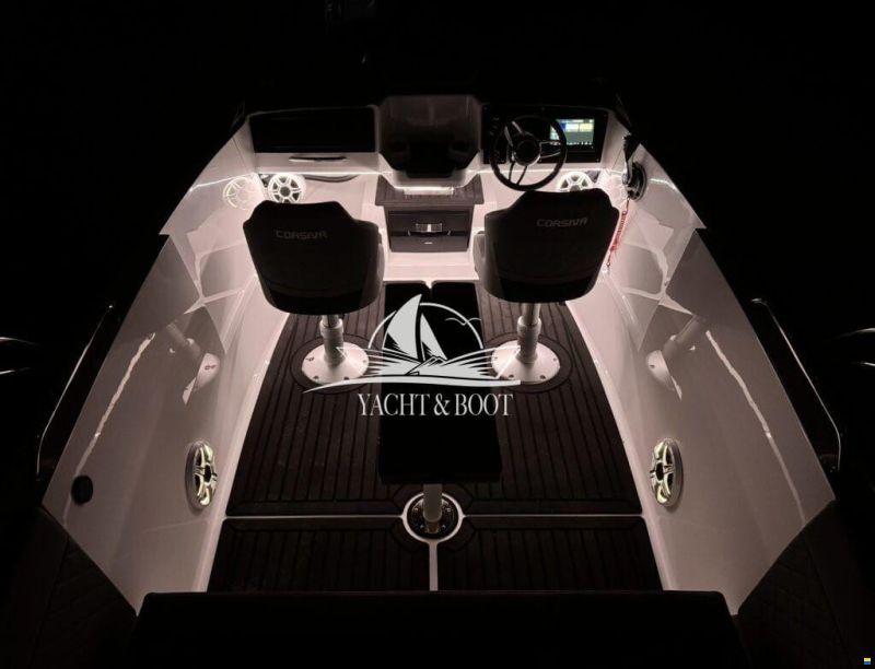 Corsiva 607 Runabout