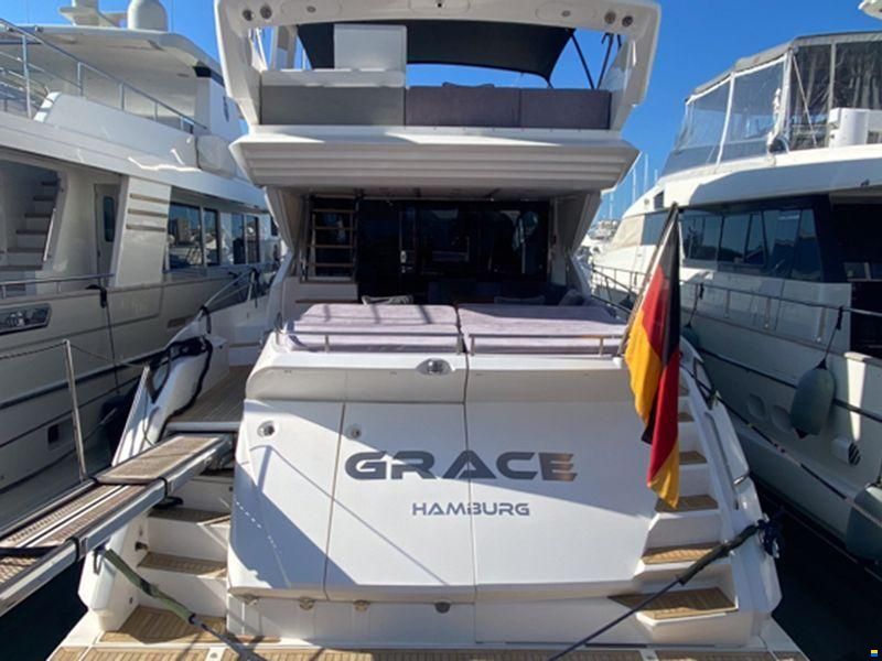 Sunseeker 68 Sport Yacht
