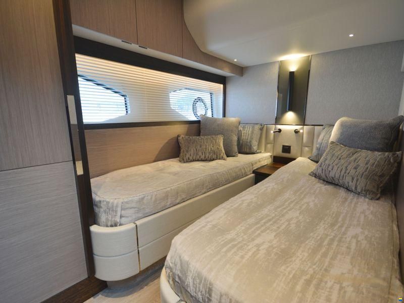 Sunseeker Manhattan 55