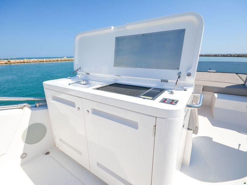 Sunseeker Manhattan 55