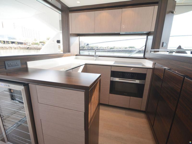 Sunseeker Manhattan 55