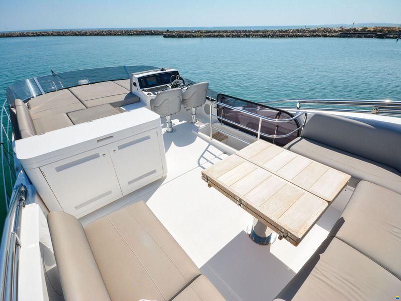 Sunseeker Manhattan 55