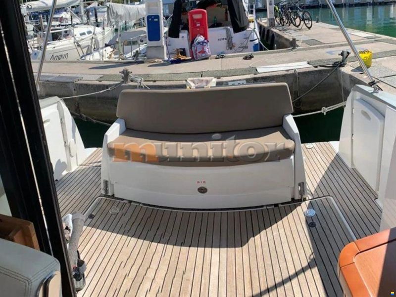 Jeanneau NC 9