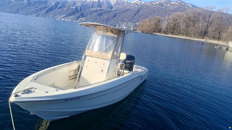 Scout Boats Sportfish 205