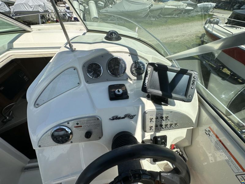 Sea Ray 255 Sundancer