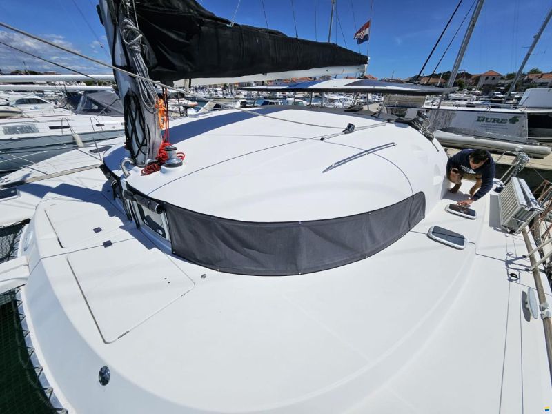 Lagoon 410 S2