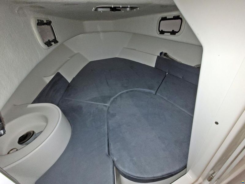 B2 Marine Cap Ferret 572 Cruiser