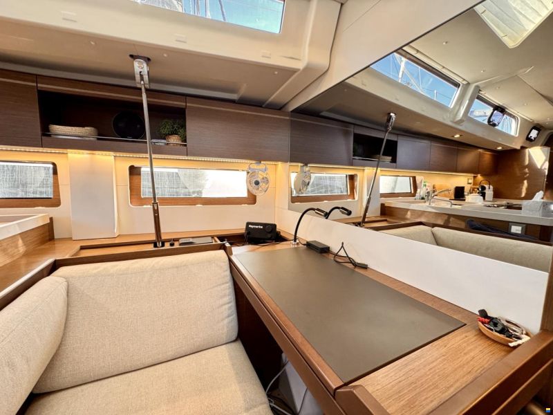 Beneteau Oceanis 51.1
