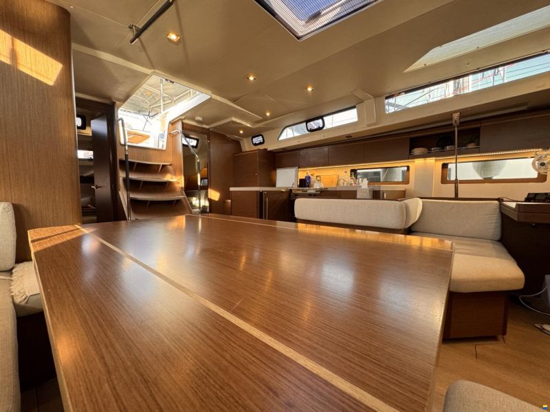 Beneteau Oceanis 51.1