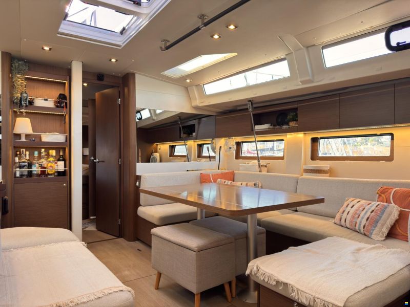 Beneteau Oceanis 51.1
