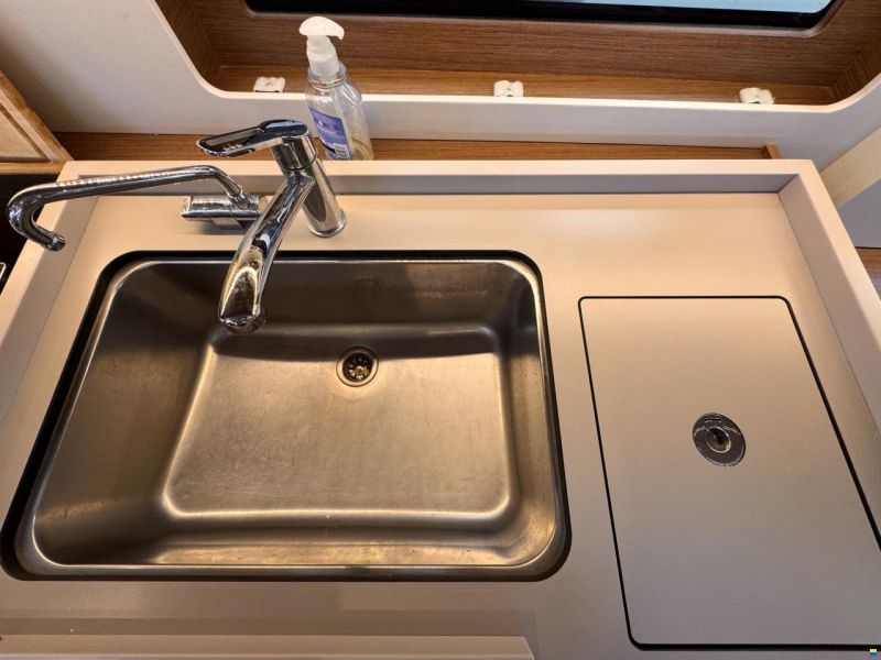 Beneteau Oceanis 51.1