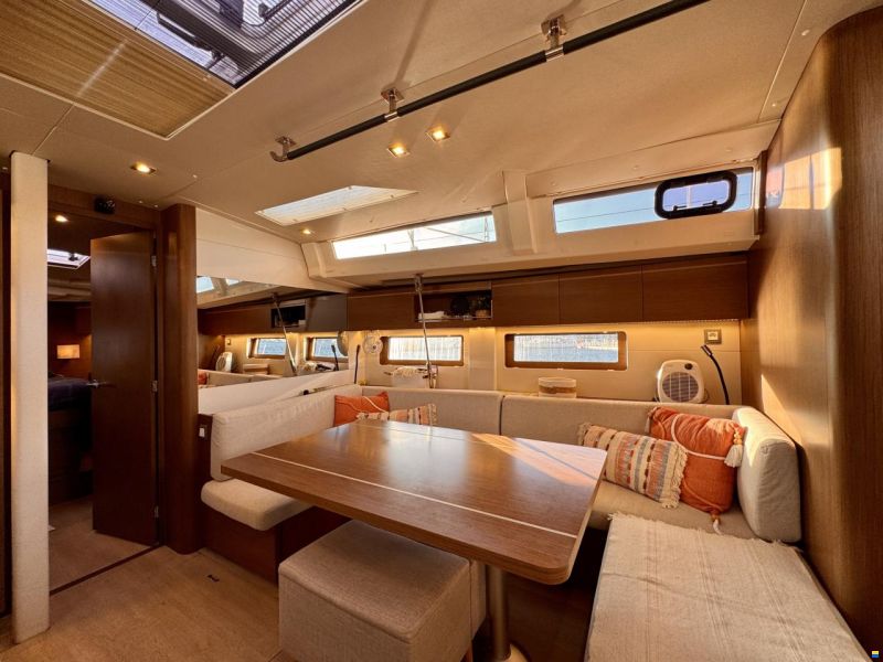 Beneteau Oceanis 51.1