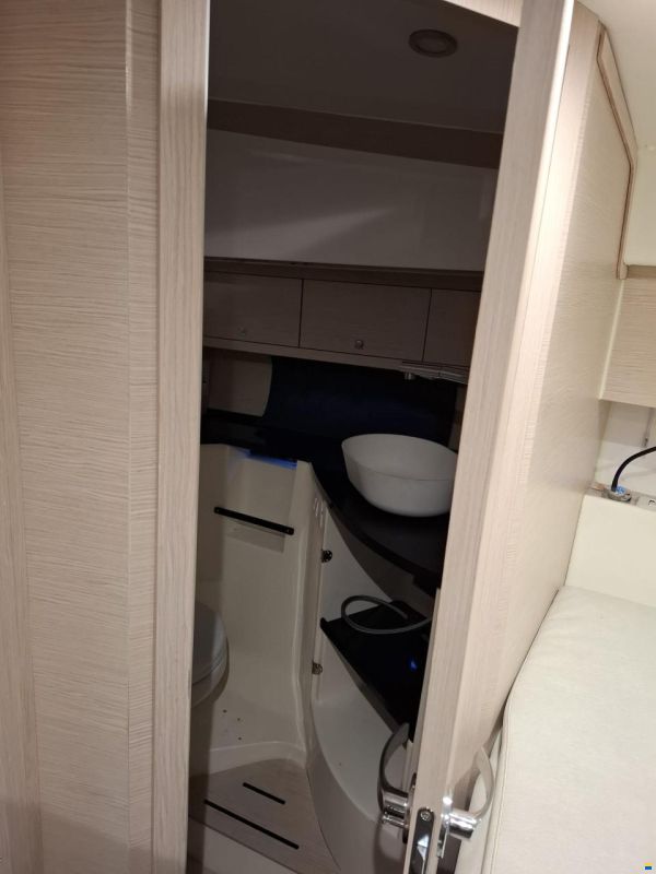 Sealine 328