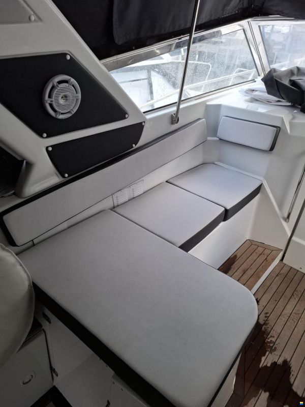 Sealine 328