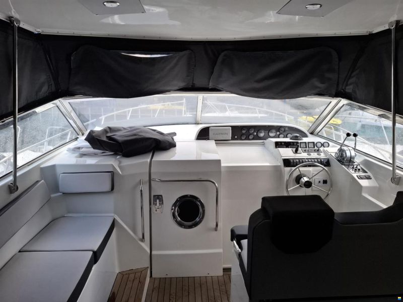 Sealine 328
