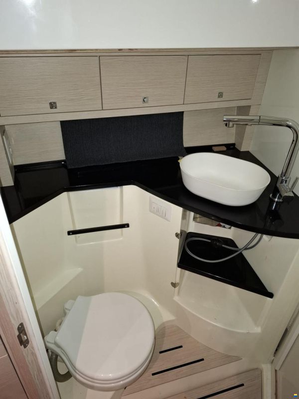 Sealine 328