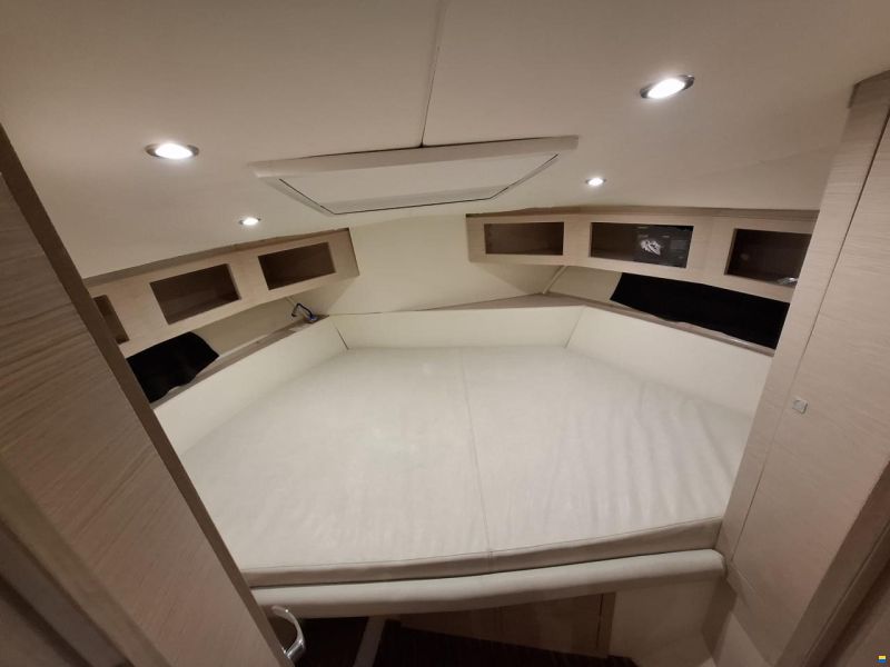 Sealine 328