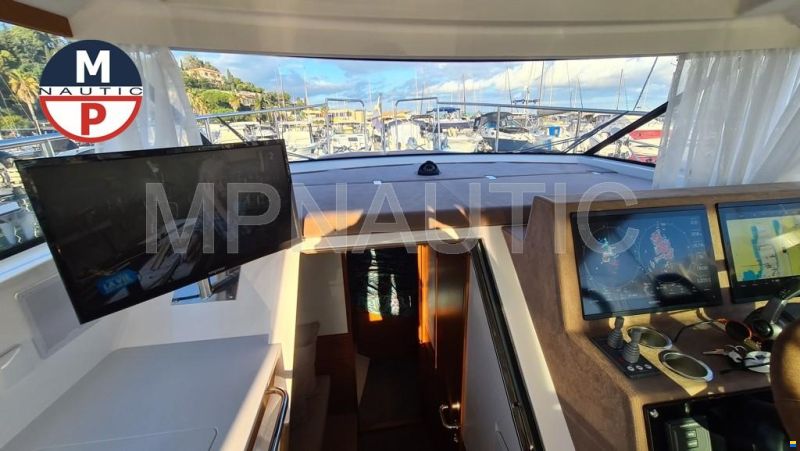 Delta powerboats 33 coupe